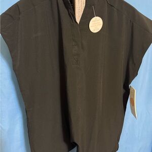 Elite Med women’s scrub top sleeveless, solid black Sz L